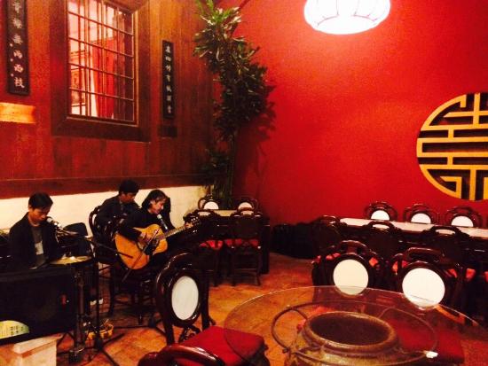 10 Daftar Pilihan Tempat Nongkrong Asik 24 Jam Daerah Surabaya Ini Bisa Bikin Lupa Pulang! 8