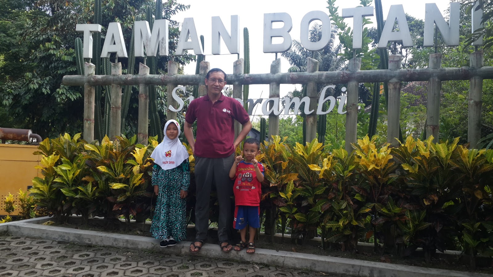 7 Tempat Ngabuburit di Daerah Jember Yang Bagus dan Keren, Simak Daftar Pilihan Berikut Ini! 3 7 Tempat Ngabuburit di Daerah Jember Yang Bagus dan Keren, Simak Daftar Pilihan Berikut Ini! 3