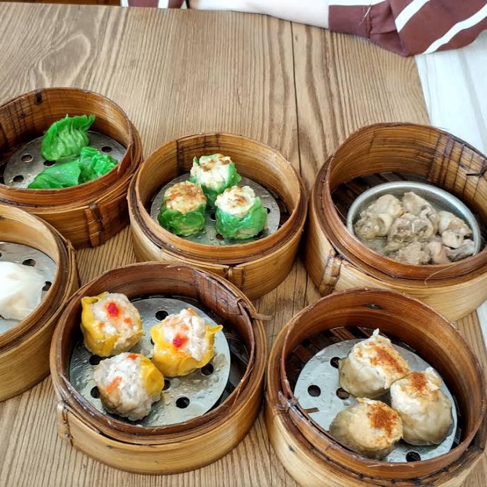 20 Tempat Makan di Bekasi Ini Wajib Dicoba Bareng Orang Tersayang dan Adakah Permainan Anak? 15