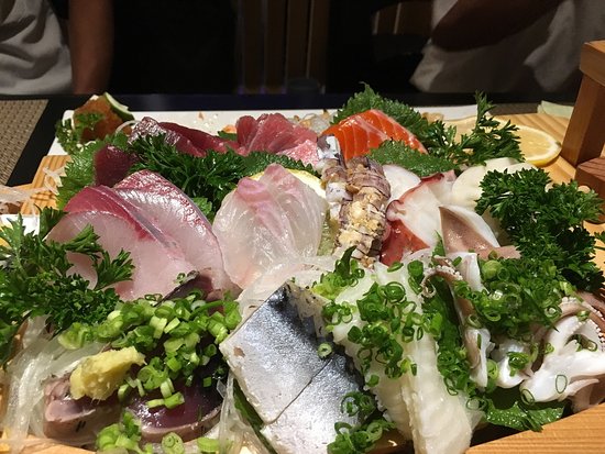 20 Tempat Makan di Bekasi Ini Wajib Dicoba Bareng Orang Tersayang dan Adakah Permainan Anak? 5