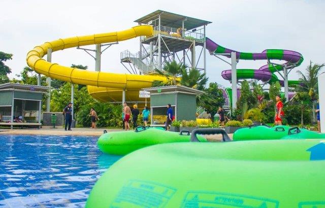 Bermain Air Bersama Keluarga di Go Wet Waterpark 8