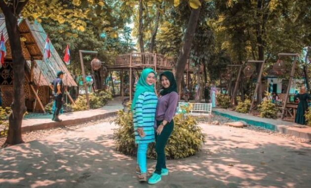 Taman Bambu, Objek Keren di Tengah Kota 4 Taman Bambu, Objek Keren di Tengah Kota 3