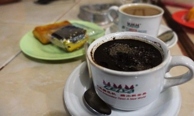 Cari Tempat Tongkrongan 24 Jam Daerah Makassar? Nih 10 Daftar Pilihan Cafe Yang Sangat Kece! 10