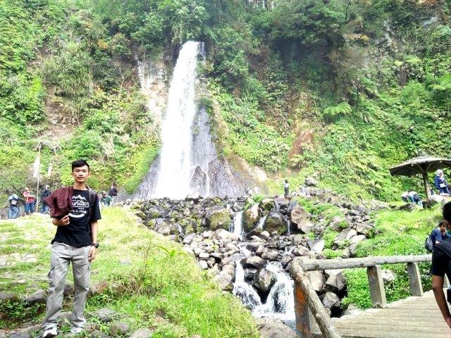 Curug 7 Cilember Bogor, Kalau Mandi Katanya Bikin Awet Muda 4 Curug 7 Cilember Bogor, Kalau Mandi Katanya Bikin Awet Muda 4