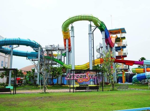 Mau Merasakan Gelombang Tsunami? Coba ke Hawai Waterpark Malang 11 Mau Merasakan Gelombang Tsunami? Coba ke Hawai Waterpark Malang 11