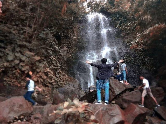 Curug 7 Cilember Bogor, Kalau Mandi Katanya Bikin Awet Muda 9 Curug 7 Cilember Bogor, Kalau Mandi Katanya Bikin Awet Muda 9