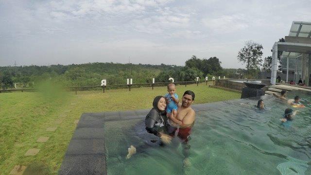 Kolam Renang Bukit Golf Cibubur, Harga Tiket Masuk Mulai 50rb, Buka Jam 7 Pagi 1
