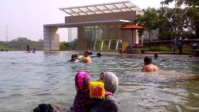 Kolam Renang Bukit Golf Cibubur, Harga Tiket Masuk Mulai 50rb, Buka Jam 7 Pagi 7