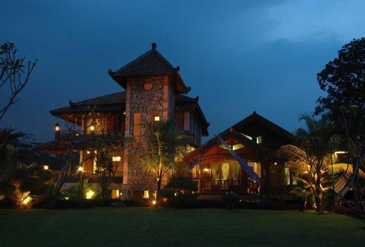 Kesulitan Menemukan Cafe 24 Jam di Daerah Bogor? 10 Rekomendasi Tempat Nongkrong Yang Bikin Nyaman 8