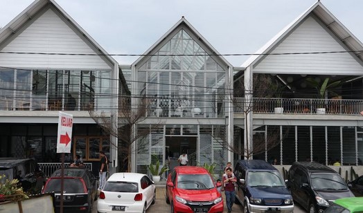 Ngopi Cantik di Daerah Bogor? Berikut Ini 10 Rekomendasi Tempat Coffeeshop Terbaiknya dan Bikin Nyaman 1 Ngopi Cantik di Daerah Bogor? Berikut Ini 10 Rekomendasi Tempat Coffeeshop Terbaiknya dan Bikin Nyaman 1