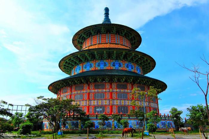 Main Air di Waterpark Kenjeran Surabaya 8