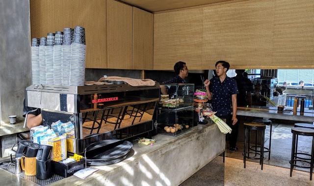 10 Referensi Cafe Murah Yang Wajib Kalian Kunjungi Saat Menghabiskan Akhir Pekan di Daerah Bali 4 10 Referensi Cafe Murah Yang Wajib Kalian Kunjungi Saat Menghabiskan Akhir Pekan di Daerah Bali 4