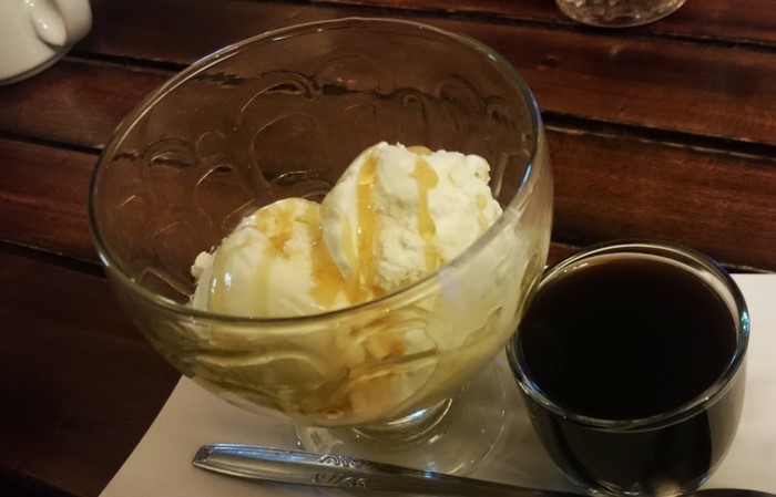 10 Rekomendasi Tempat Nongkrong di Daerah Bandung, Coba Mampir Kesini Saat Jalan-jalan Malam! 1 10 Rekomendasi Tempat Nongkrong di Daerah Bandung, Coba Mampir Kesini Saat Jalan-jalan Malam! 1