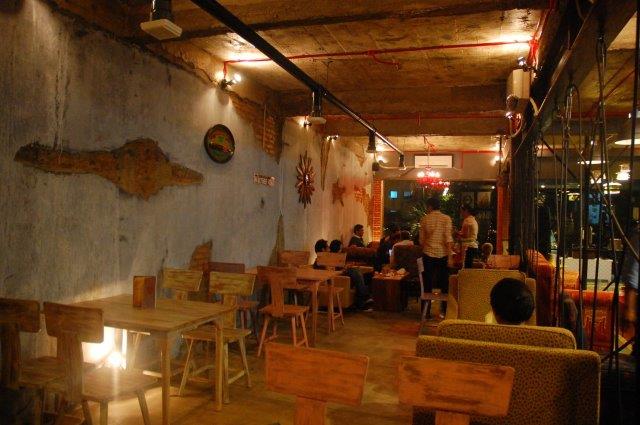 10 Daftar Pilihan Tempat Nongkrong Sambil Dengerin Live Music di Daerah Jakarta Selatan 5