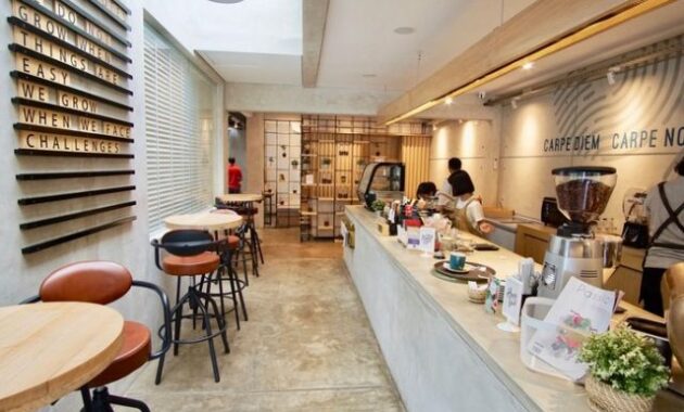 10 Rekomendasi Tempat Nongkrong di Daerah Bandung, Coba Mampir Kesini Saat Jalan-jalan Malam! 7 10 Rekomendasi Tempat Nongkrong di Daerah Bandung, Coba Mampir Kesini Saat Jalan-jalan Malam! 2