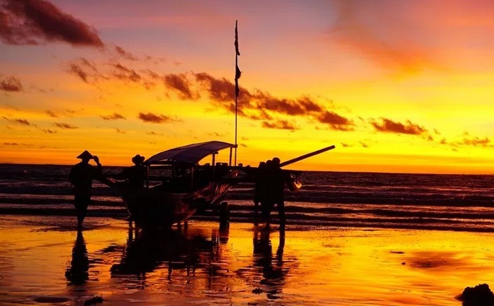 Beberapa Potret Pantai Pasir Putih di Madura Yang Cantik dan Ada Yang Mirip Dengan Hawai 9 Beberapa Potret Pantai Pasir Putih di Madura Yang Cantik dan Ada Yang Mirip Dengan Hawai 9
