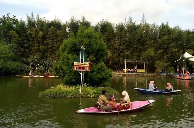 10 Daftar Pilihan Danau Daerah Bandung Yang Sangat Indah dan Cantik Patut Untuk Dikunjungi! 9