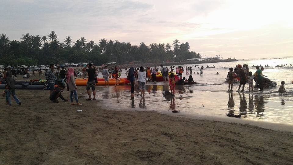 Beberapa Potret Pantai di Anyer Yang Masih Sepi dan Apakah Ada Tanpa Karang? Simak Ini 8 Beberapa Potret Pantai di Anyer Yang Masih Sepi dan Apakah Ada Tanpa Karang? Simak Ini 8
