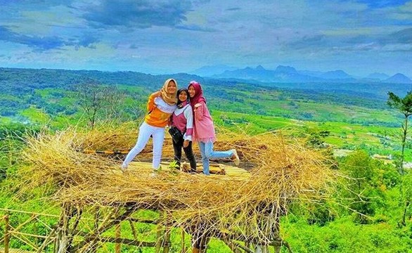 Inilah 7 Alasan Kuat Harus Mengunjungi Bukit Panenjoan Purwakarta 1