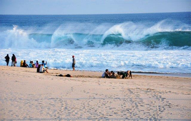 10 Rekomendasi Pilihan Pantai Terdekat Dari Kota Bandung Jawa Barat Yang Keren dan Eksotis 10