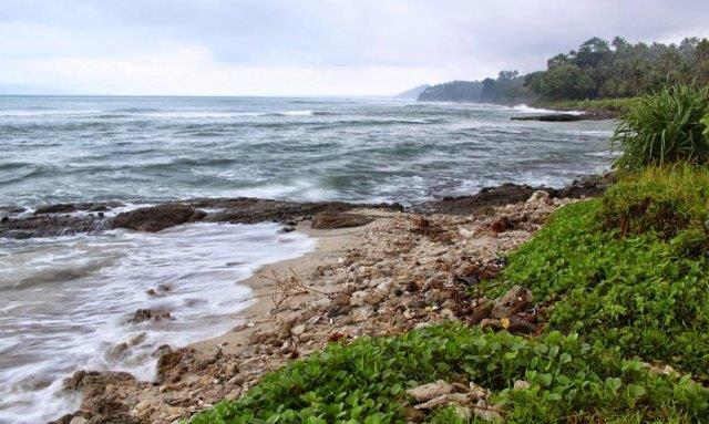 10 Rekomendasi Pilihan Pantai Terdekat Dari Kota Bandung Jawa Barat Yang Keren dan Eksotis 3