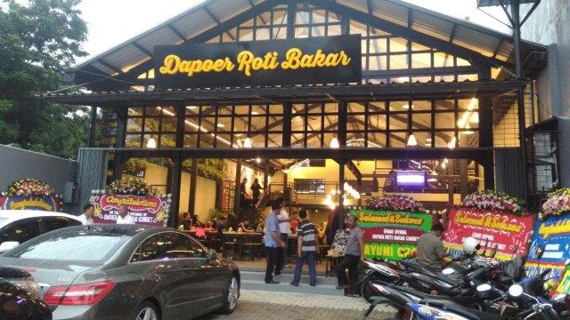 10 Rekomendasi Cafe 24 Jam Daerah Jakarta Selatan Yang Oke Buat Nongkrong Setiap Saat 6