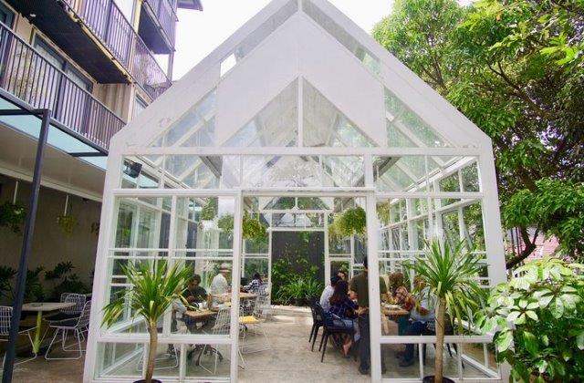 10 Referensi Tempat Nongkrong Super Asik di Daerah Bandung Ini Bisa Bikin Kamu Lupa Waktu! 7 10 Referensi Tempat Nongkrong Super Asik di Daerah Bandung Ini Bisa Bikin Kamu Lupa Waktu! 7