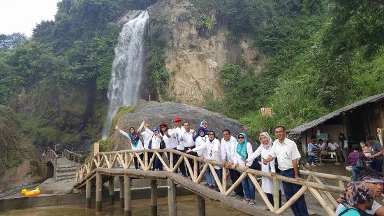 Curug Bidadari Sentul, 8 Fakta Unik yang Mengharuskan Kita Datang ke Sini 2 Curug Bidadari Sentul, 8 Fakta Unik yang Mengharuskan Kita Datang ke Sini 2