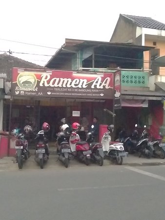 10 Rekomendasi Cafe Yang Sangat Kece di Daerah Cimahi Bikin Kalian Betah Nongkrong 4