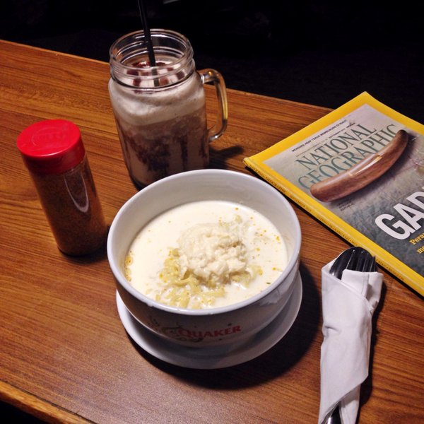 10 Rekomendasi Cafe Yang Sangat Kece di Daerah Cimahi Bikin Kalian Betah Nongkrong 8