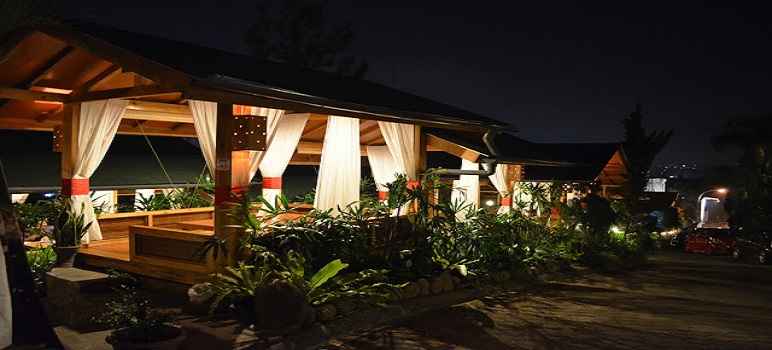 10 Rekomendasi Cafe Live Music di Bandung Yang Bikin Momen Ngumpul Makin Asik 4 10 Rekomendasi Cafe Live Music di Bandung Yang Bikin Momen Ngumpul Makin Asik 4