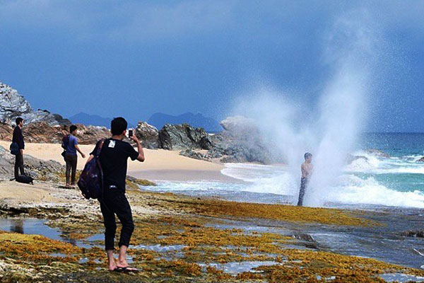 10 Rekomendasi Pantai Terindah di Aceh Yang Ada Tulisan “I Love You” Wajib Kalian Kunjungi 4 10 Rekomendasi Pantai Terindah di Aceh Yang Ada Tulisan “I Love You” Wajib Kalian Kunjungi 4