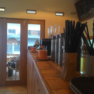 Menarik Untuk Dicoba! 10 Rekomendasi Cafe Daerah Cimahi Ini Bisa Buat Nongkrong Saat Weekend Nanti! 8