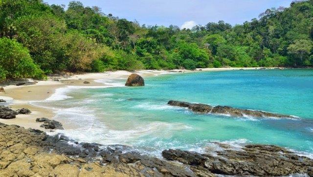 10 Pantai Bagus di Banyuwangi Wajib Dikunjungi, Mana Yang Bisa Untuk Snorkeling dan Camping? 9