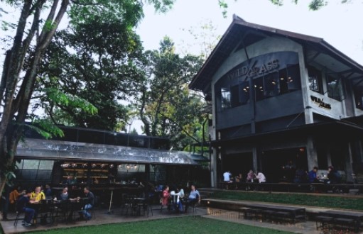 10 Daftar Pilihan Tempat Nongkrong Outdoor di Daerah Bandung Ini Memiliki Konsep Unik dan Menarik! 1 10 Daftar Pilihan Tempat Nongkrong Outdoor di Daerah Bandung Ini Memiliki Konsep Unik dan Menarik! 1