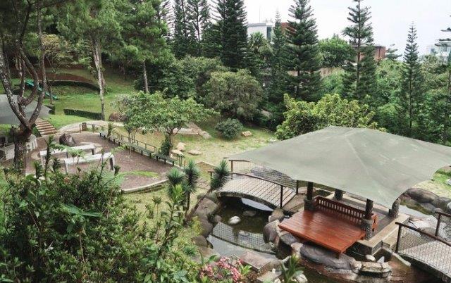10 Daftar Pilihan Tempat Nongkrong Outdoor di Daerah Bandung Ini Memiliki Konsep Unik dan Menarik! 10 10 Daftar Pilihan Tempat Nongkrong Outdoor di Daerah Bandung Ini Memiliki Konsep Unik dan Menarik! 10