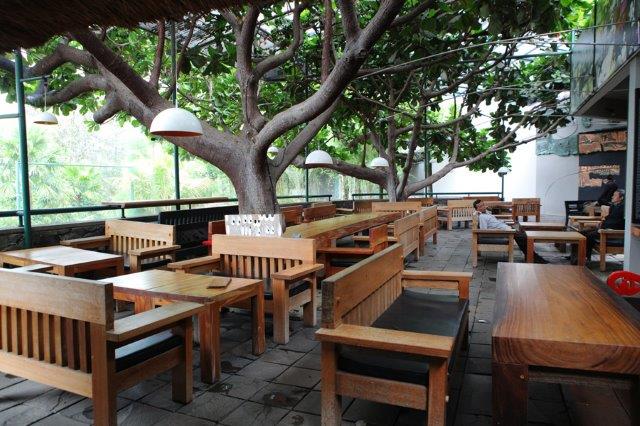 10 Daftar Pilihan Tempat Nongkrong Outdoor di Daerah Bandung Ini Memiliki Konsep Unik dan Menarik! 9 10 Daftar Pilihan Tempat Nongkrong Outdoor di Daerah Bandung Ini Memiliki Konsep Unik dan Menarik! 9