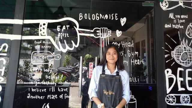 Hangout di Tebet? Jangan Bingung, Mending Ke 10 Daftar Pilihan Cafe Paling Hype Ini Yuk! 2 Hangout di Tebet? Jangan Bingung, Mending Ke 10 Daftar Pilihan Cafe Paling Hype Ini Yuk! 2