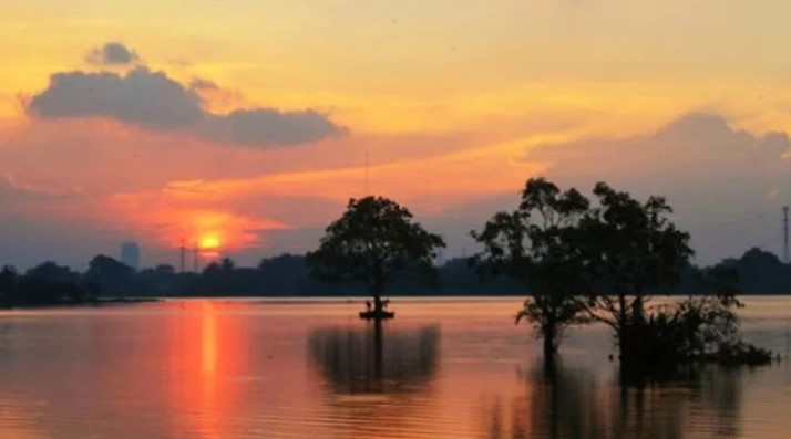 5 Referensi Wisata Danau Daerah Jawa Barat Yang Cantik Ini Cocok Dikunjungi Saat Akhir Pekan 3 5 Referensi Wisata Danau Daerah Jawa Barat Yang Cantik Ini Cocok Dikunjungi Saat Akhir Pekan 3