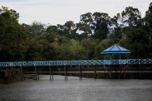 5 Referensi Wisata Danau Daerah Kalimantan Barat Ini Punya Keunikan dan Keindahan Yang Patut Dikunjungi 4 5 Referensi Wisata Danau Daerah Kalimantan Barat Ini Punya Keunikan dan Keindahan Yang Patut Dikunjungi 4