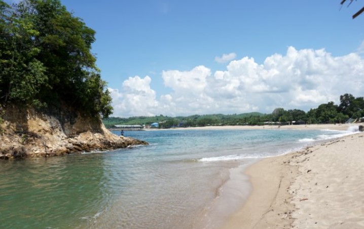 10 Rekomendasi Wisata Pantai di Dekat Kediri Yang Bagus dan Terkenal Termasuk Tiket Masuknya 3