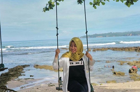 Inilah 9 Alasan Mengapa Pantai Sawarna Wajib Dikunjungi 2 Inilah 9 Alasan Mengapa Pantai Sawarna Wajib Dikunjungi 2