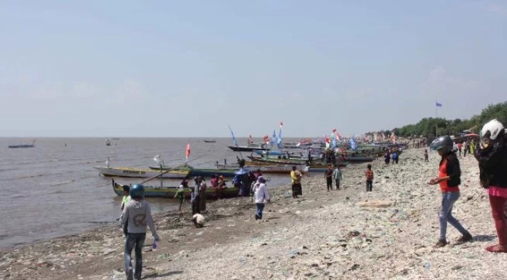 Beberapa Potret Pantai Terindah di Sekitar Wilayah Pasuruan Yang Terbaru dan Adakah Pasir Putih? 5