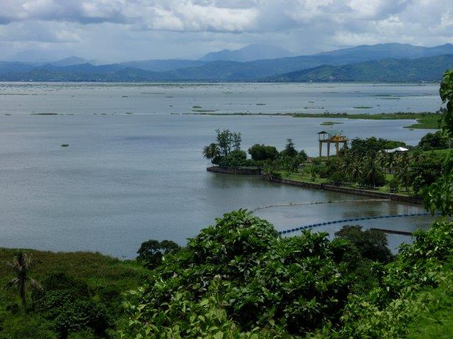 5 Referensi Wisata Danau di Negara Filipina Yang Sangat Cantik Ini Cocok Untuk Memanjakan Mata 3