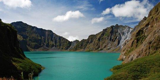 5 Referensi Wisata Danau di Negara Filipina Yang Sangat Cantik Ini Cocok Untuk Memanjakan Mata 5