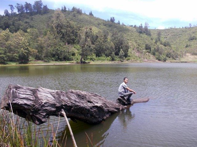 5 Referensi Wisata Danau Daerah Semeru Yang Istimewa dan Mempesona, Wajib Untuk Dikunjungi! 2