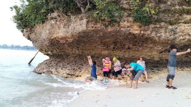 Daftar Pantai Terdekat Dari Tasikmalaya Yang Paling Bagus dan Terbaik Beserta Harga Tiketnya 8