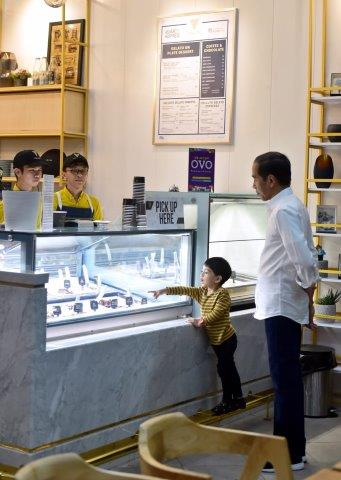 11 Rekomendasi Tempat Nongkrong di Daerah Bali, Jangan Lupa Buat Explore Cafe Hits Berikut Ini! 2 11 Rekomendasi Tempat Nongkrong di Daerah Bali, Jangan Lupa Buat Explore Cafe Hits Berikut Ini! 2