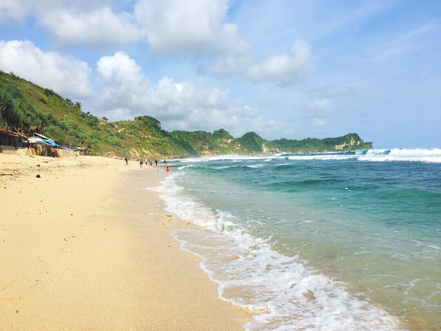 10 Pantai di Wonogiri dan Sekitarnya Yang Indah, Apakah Bisa Untuk Berenang Atau Camping? 1