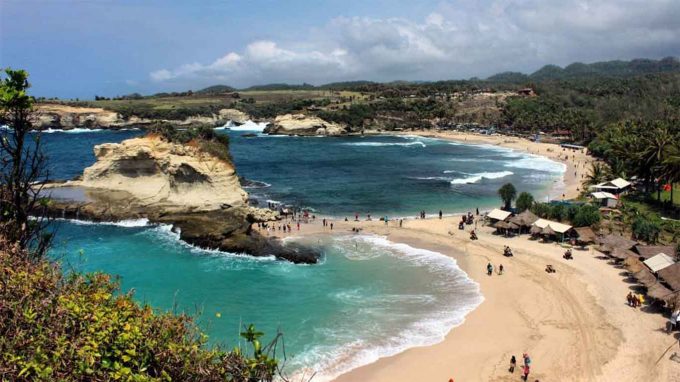 10 Pantai di Wonogiri dan Sekitarnya Yang Indah, Apakah Bisa Untuk Berenang Atau Camping? 10